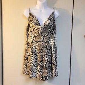 She+Sky women's Summer Sleeveless dress open back Snake print Romper Large